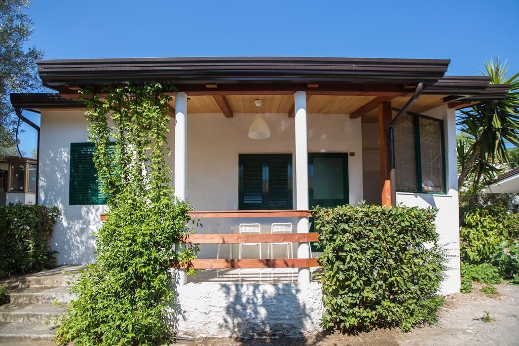 Camping Villaggio Paestum 포체 델 셀레 외부 사진