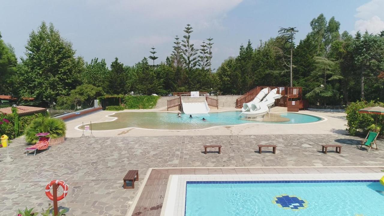 Camping Villaggio Paestum 포체 델 셀레 외부 사진
